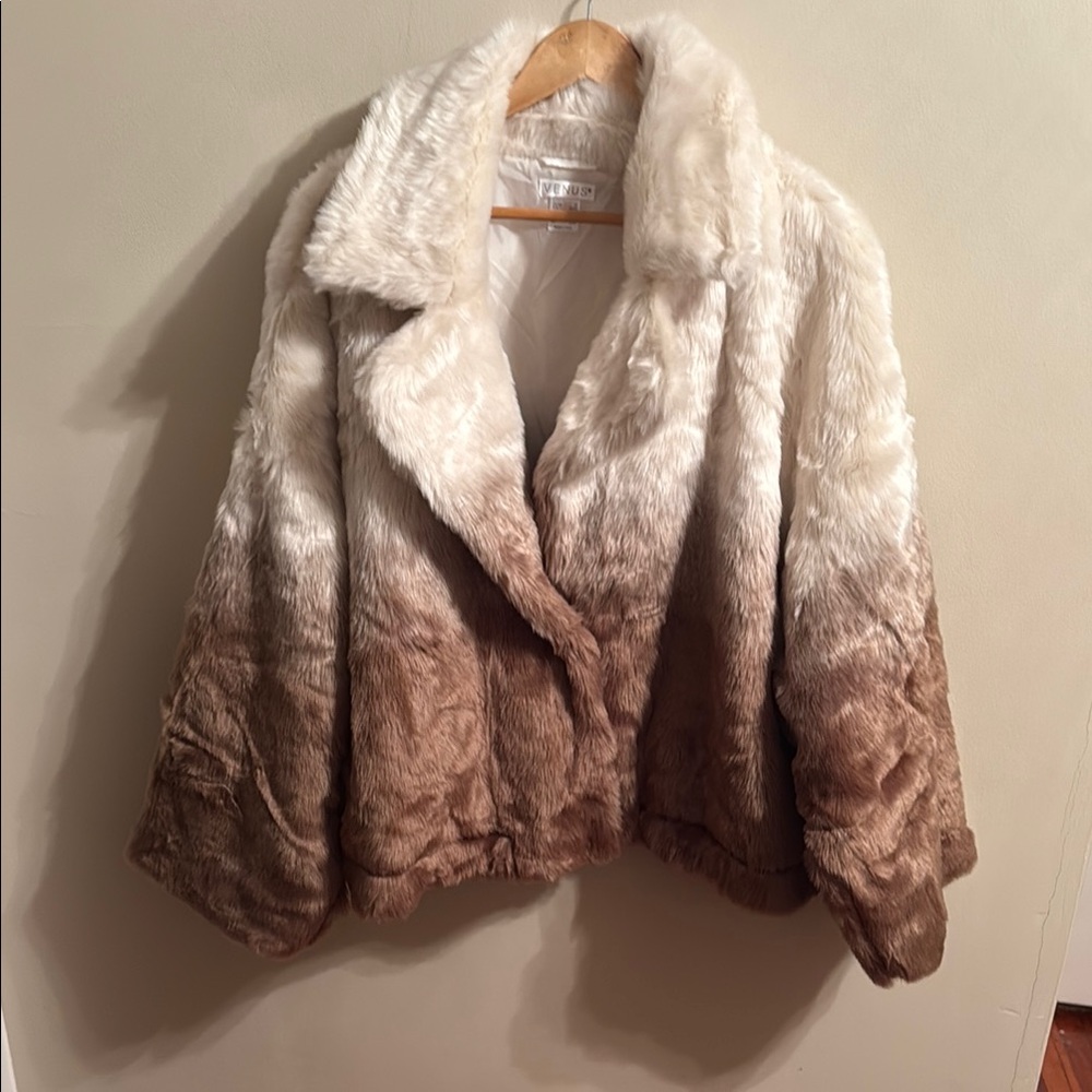 NWOT VENUS Luxurious Faux Fur Ombre Jacket